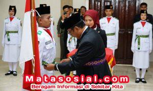 Kukuhkan paskibra