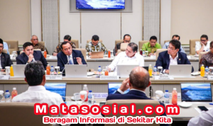 Sekretaris Kabinet (Seskab) Teddy Indra Wijaya menghadiri rapat koordinasi terbatas (rakortas) bersama dengan jajaran Kabinet Merah Putih, pada Rabu, 1 Oktober 2025. (Foto: Istimewa)