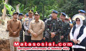 HUT ke-80 Brimob, Sinergi Polri dan Pemkab Sukabumi Salurkan Alsintan dan Benih Jagung untuk Petani