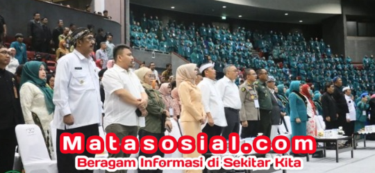 Bupati Sukabumi Asep Japar Dampingi Tim PKK di Puncak HKG ke-53 Dengan Semangat Sukabumi Mubarokah Jabar Istimewa Bupati Sukabumi Asep Japar Dampingi Tim PKK di Puncak HKG ke-53 Dengan Semangat Sukabumi Mubarokah Jabar Istimewa
