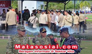 Presiden Prabowo Tinjau Pengungsi di GOR Pandan, Disambut Danlanal Sibolga dan Forkopimda