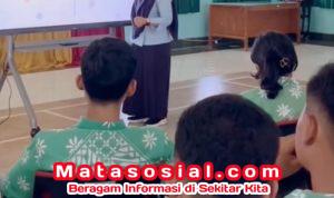 Papan Interaktif Digital Hidupkan Semangat Belajar Kimia Siswa Sleman