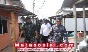 Danlanal Bintan Dampingi Pangkogabwilhan I Kunjungi Penangkaran Penyu Pulau Mapor, Perkuat Konservasi Laut dan Sinergi Strategis