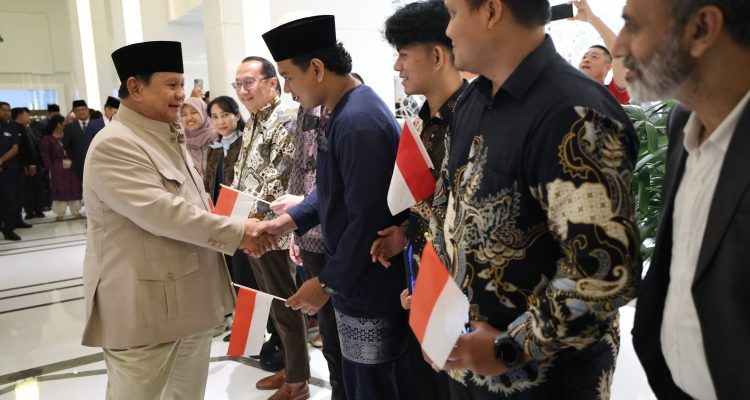 Mahasiswa Indonesia Ini Berharap Indonesia Semakin Perkuat Kerja Sama dengan India Saat Bertemu Prabowo di New Delhi